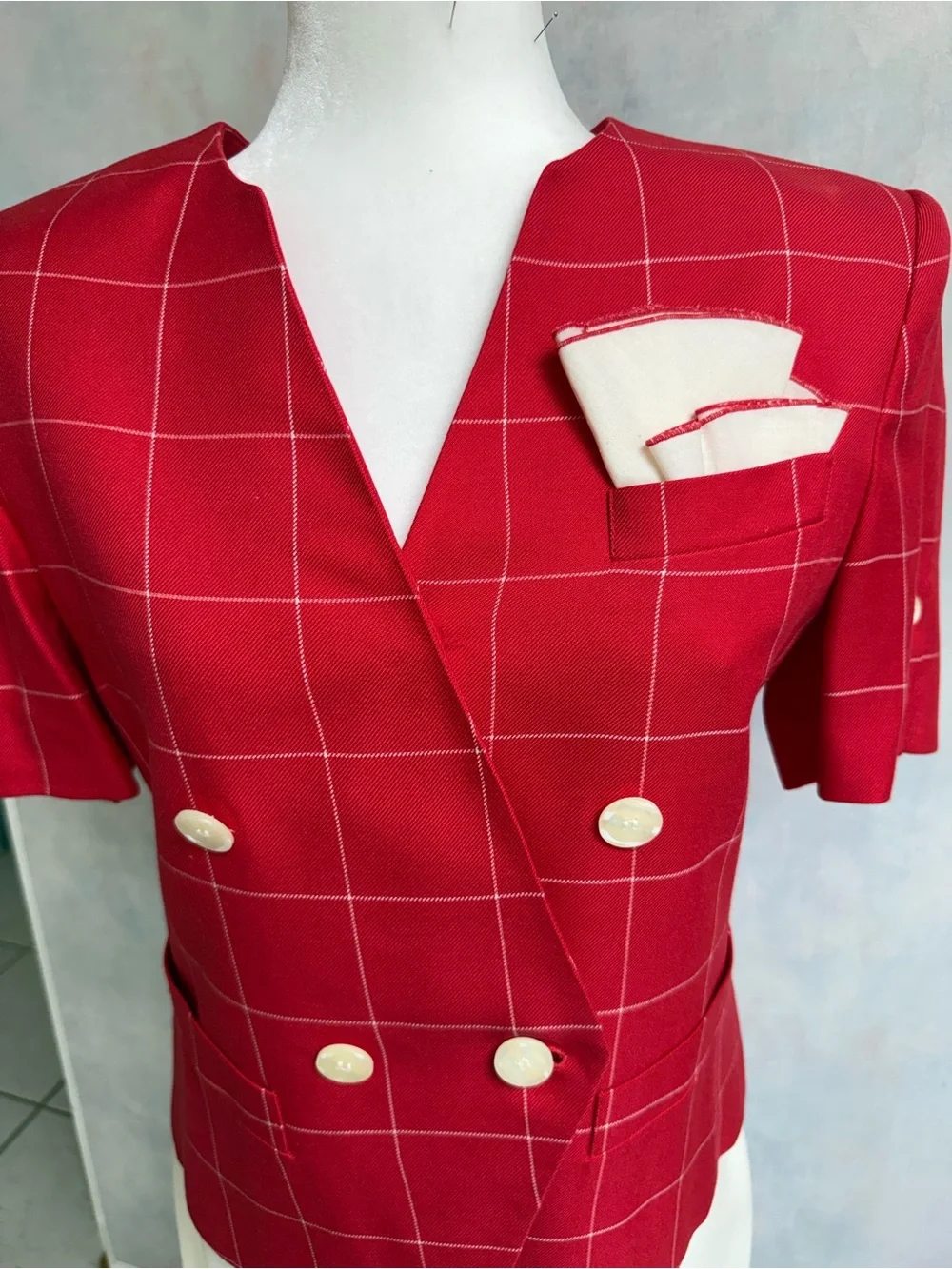Like New Kasper ASL Red & White Window Pane Short Sleeve Jacket w White Skirt - Picture 3 of 16